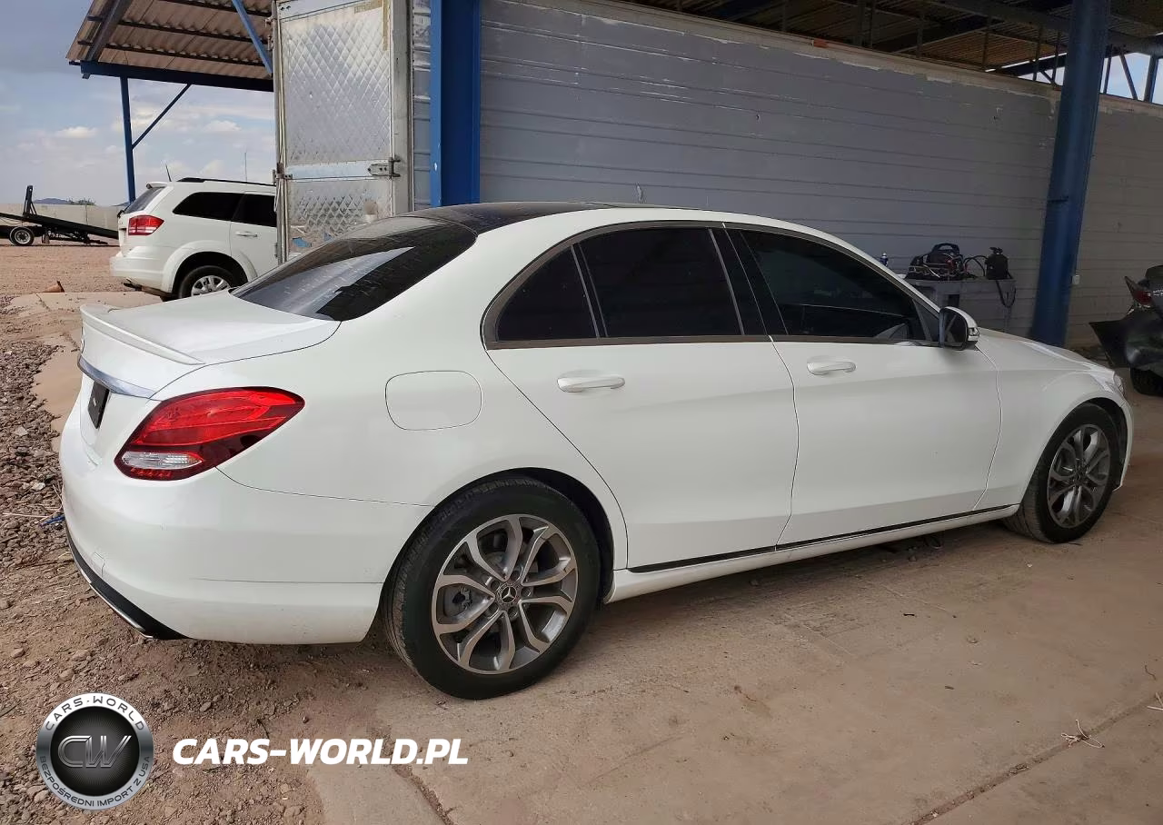 2018 Mercedes-Benz C 300 VIN:WDDWF4JB9JR406054 - 3