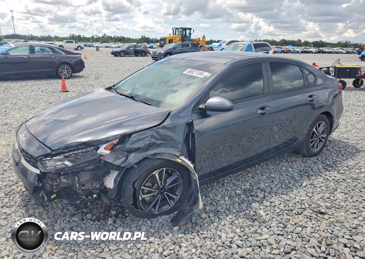 2023 Kia Forte Lxs VIN:3KPF24AD2PE601084 - 1