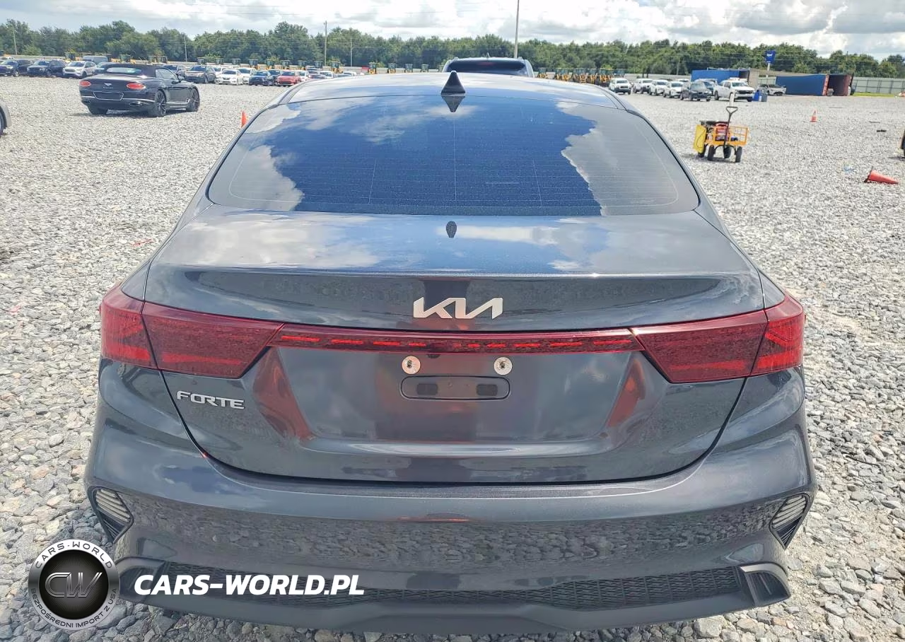 2023 Kia Forte Lxs VIN:3KPF24AD2PE601084 - 6