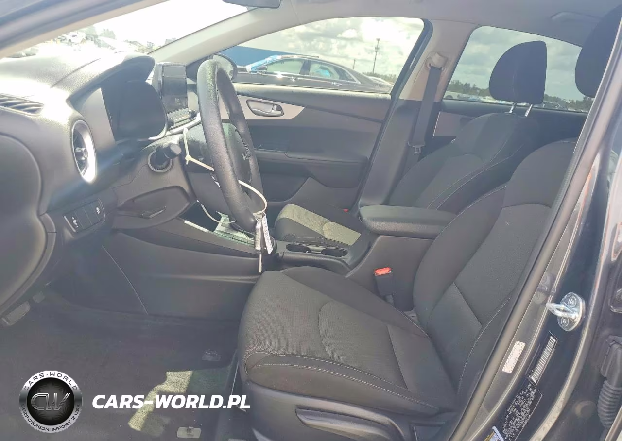 2023 Kia Forte Lxs VIN:3KPF24AD2PE601084 - 7