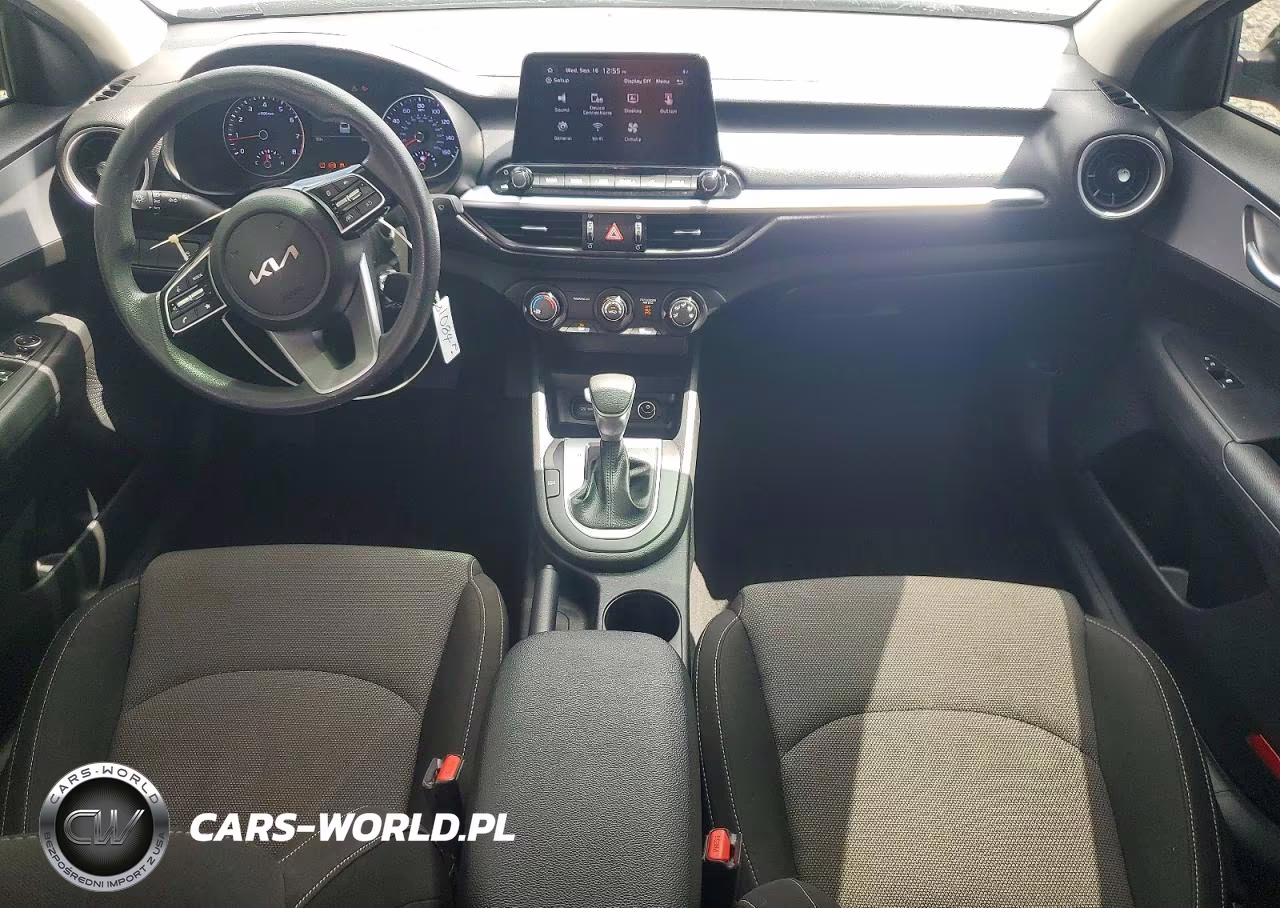 2023 Kia Forte Lxs VIN:3KPF24AD2PE601084 - 8