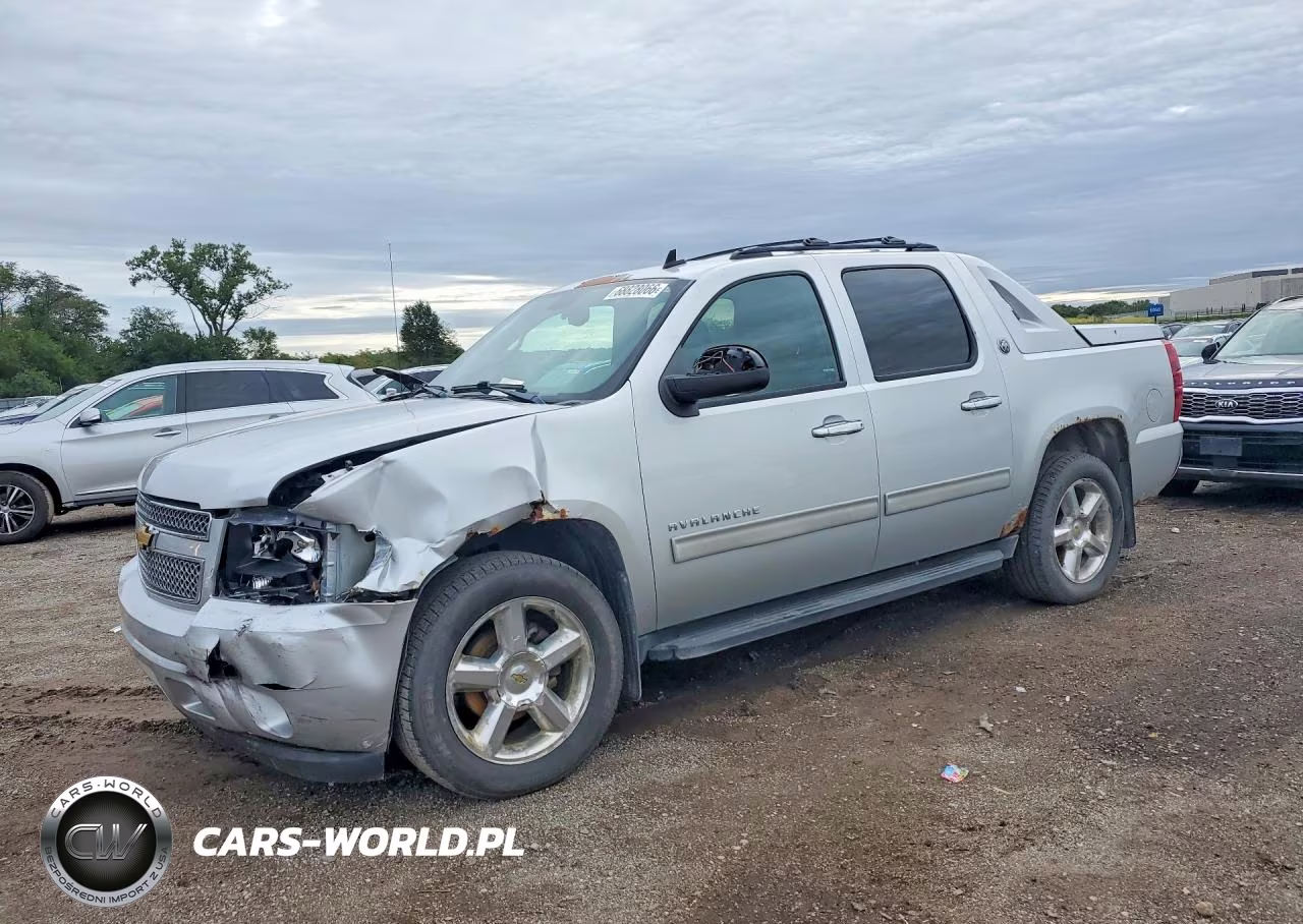 2013 Chevrolet Avalanche Lt – zdjęcie 1 z 12