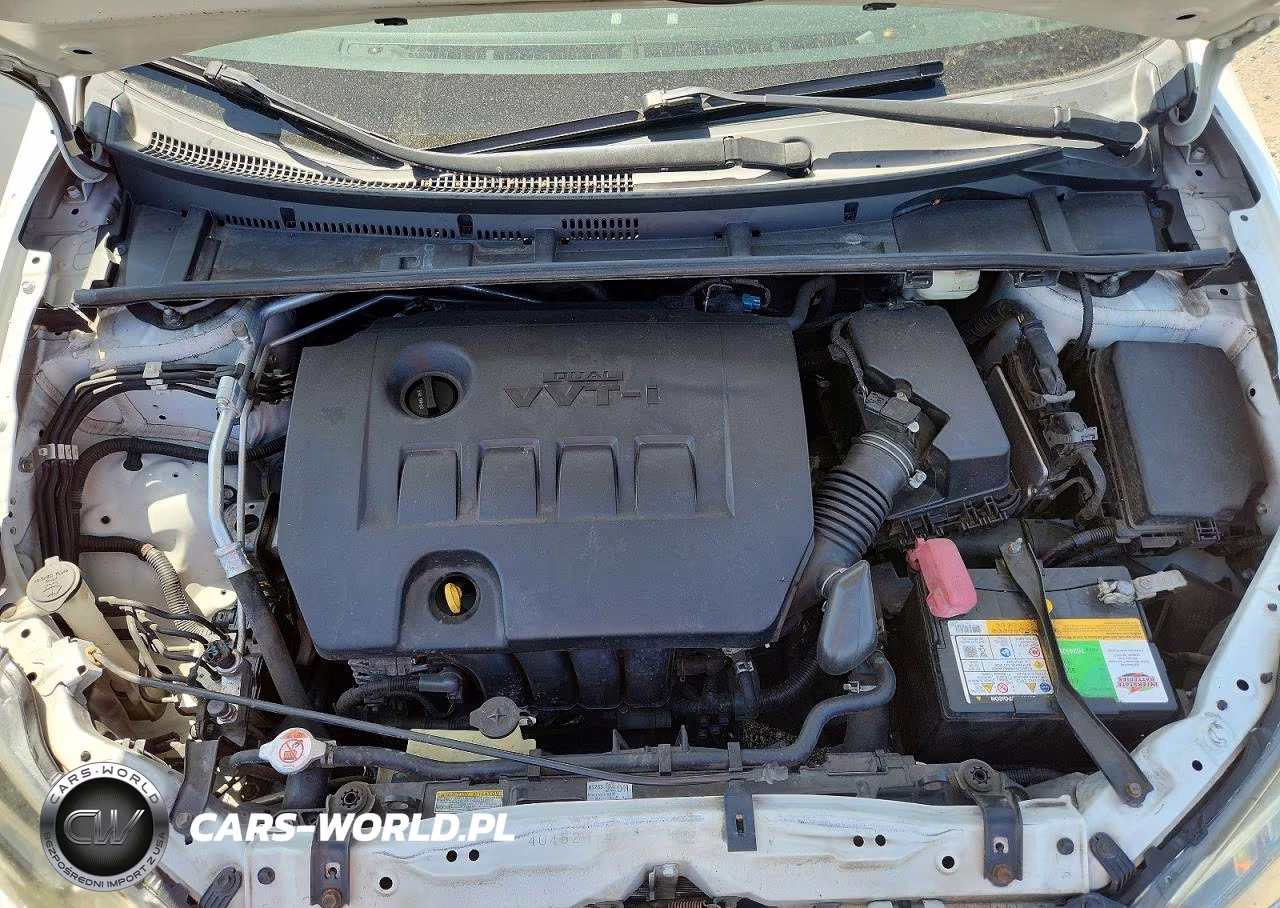 2018 Toyota Corolla Le VIN:5YFBURHE6JP765822 - 11