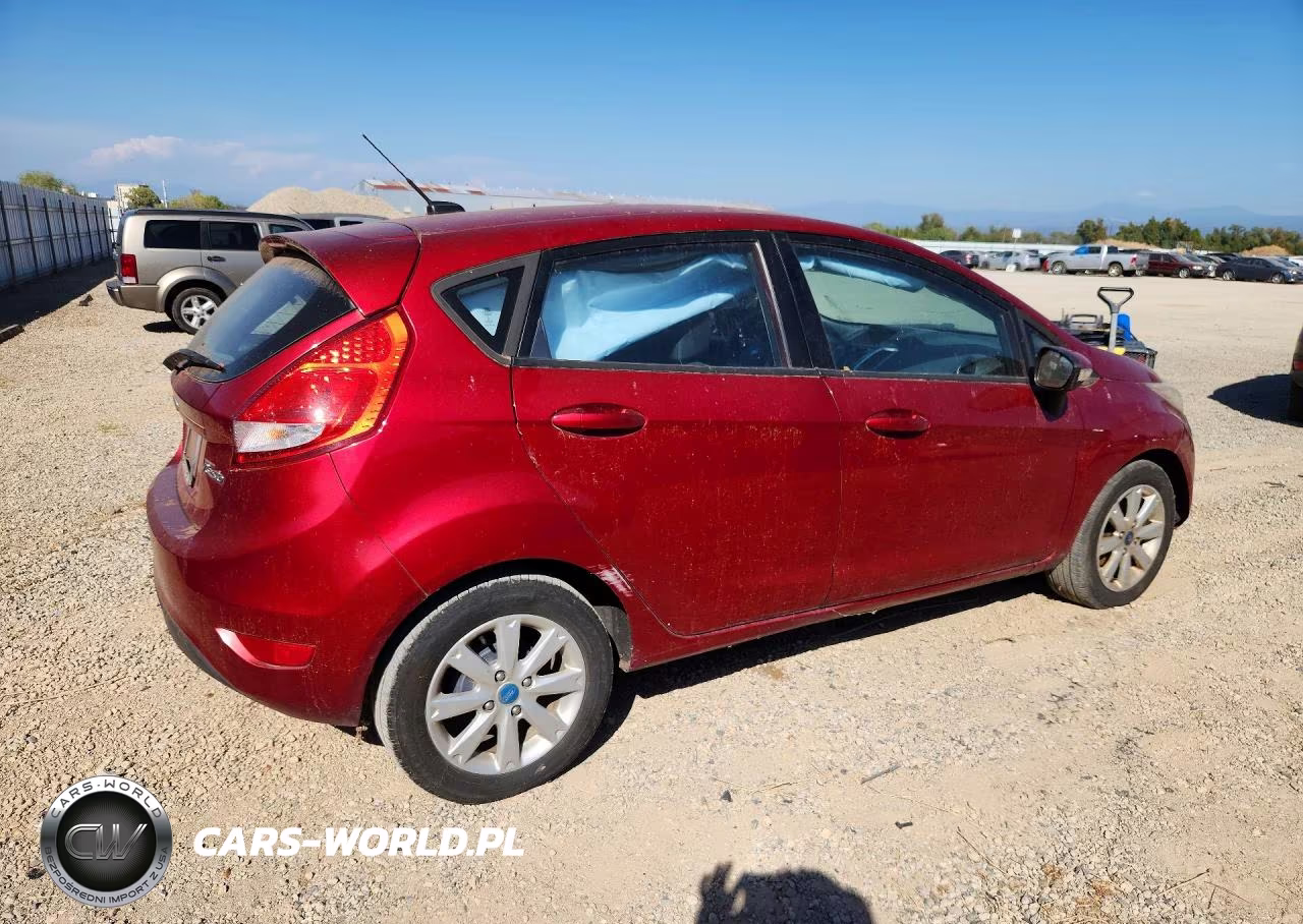 2013 Ford Fiesta Se VIN:3FADP4EJ2DM202241 - 3