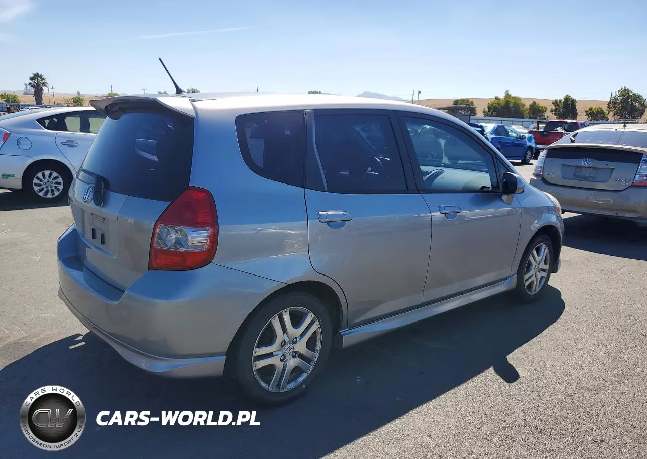2008 Honda Fit Sport VIN:JHMGD37648S043155 - 3