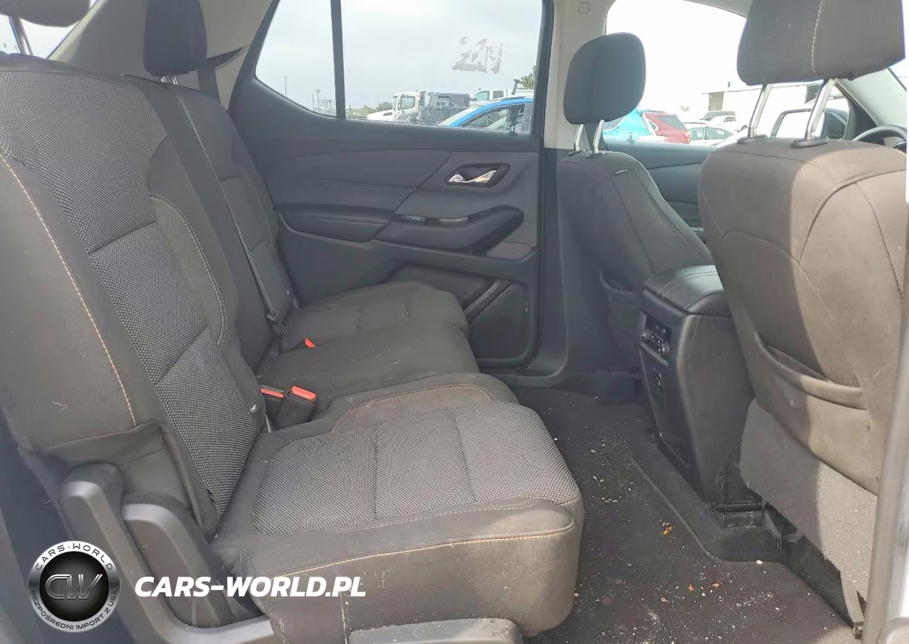 2018 Chevrolet Traverse Ls VIN:1GNERFKW8JJ146777 - 11