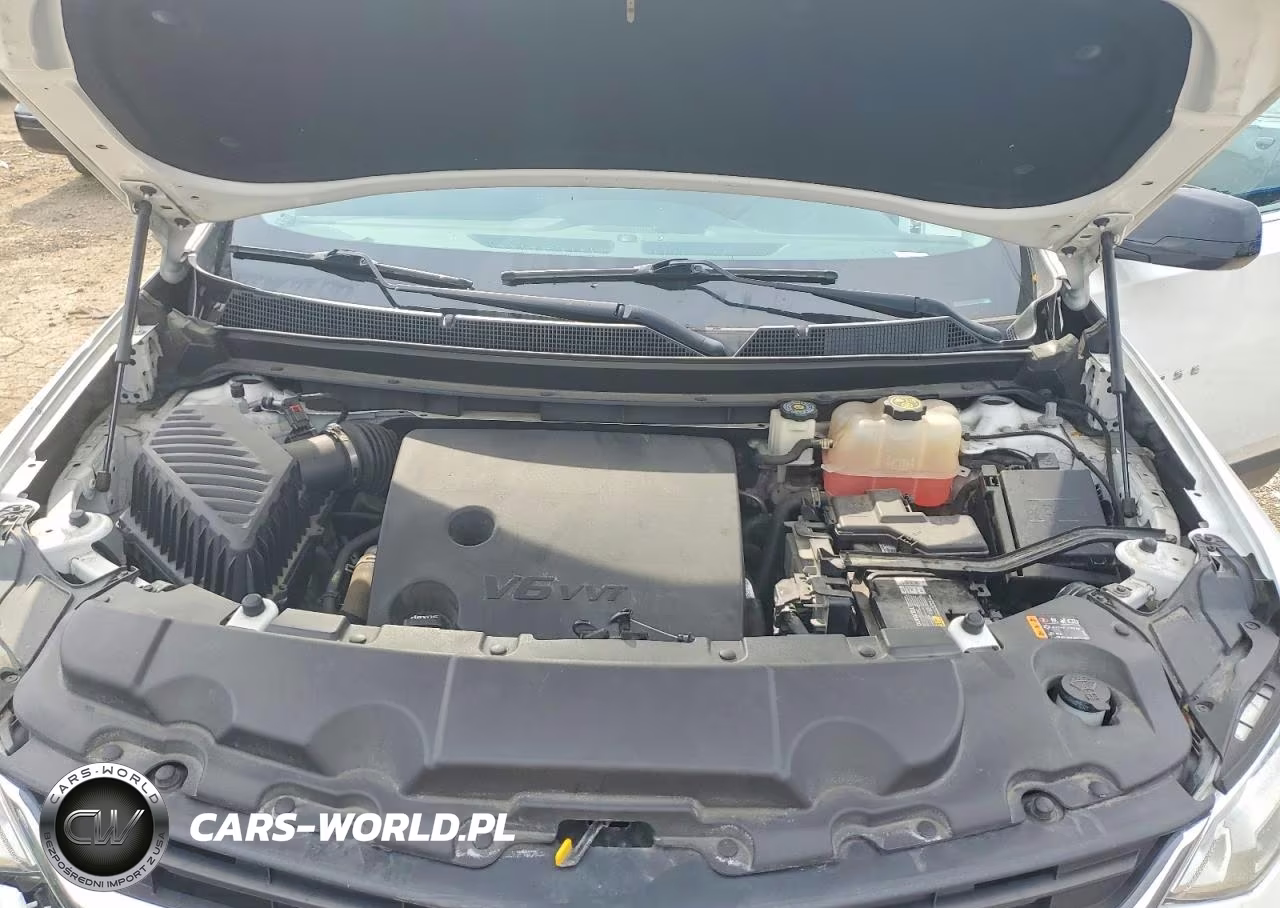 2018 Chevrolet Traverse Ls VIN:1GNERFKW8JJ146777 - 12