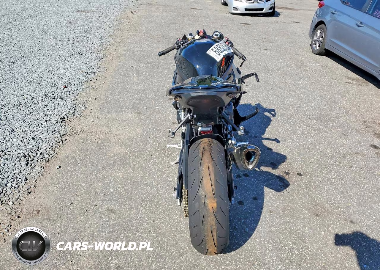 2025 BMW 1000Rr Motorcycle VIN:WB10P2308S6L31988 - 4