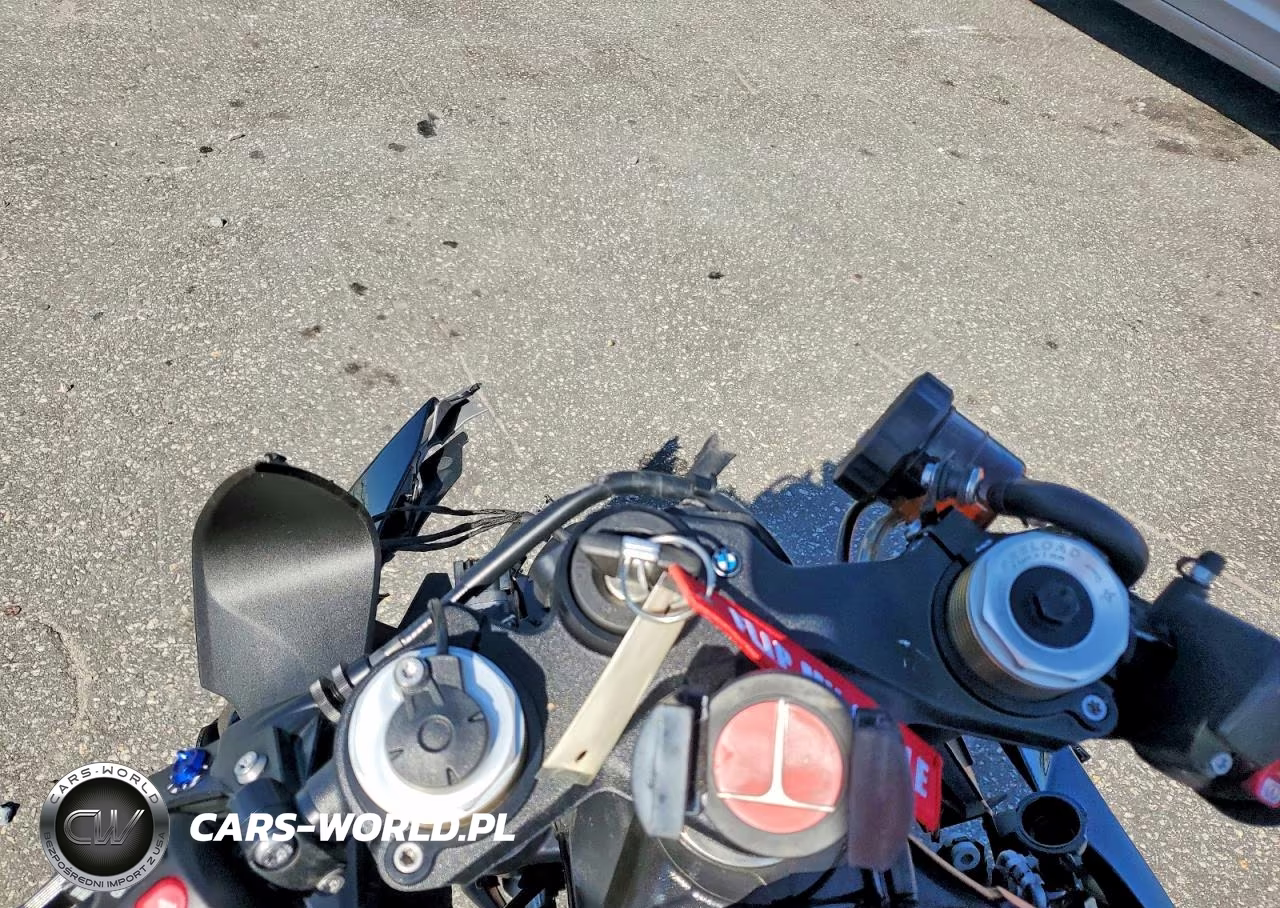 2025 BMW 1000Rr Motorcycle VIN:WB10P2308S6L31988 - 7
