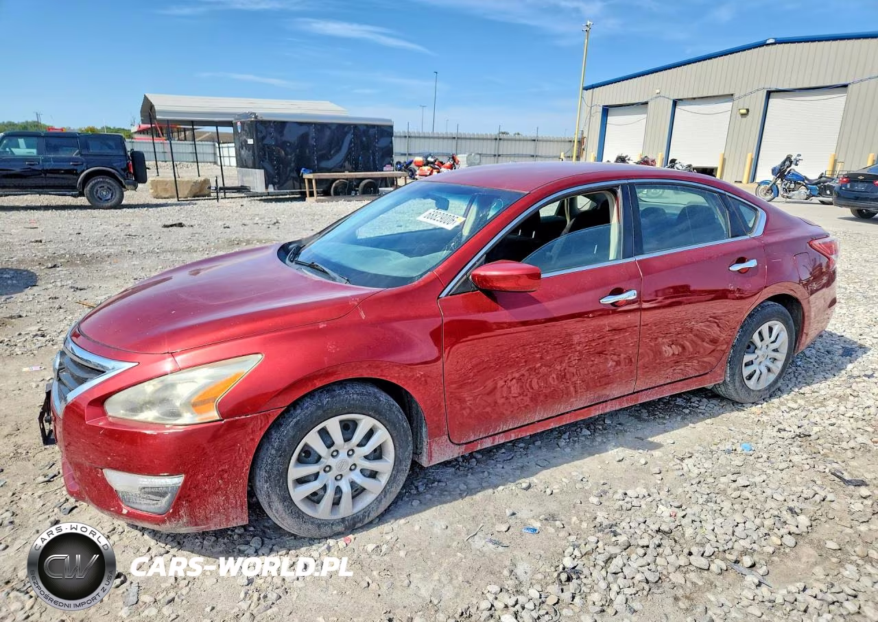 2013 Nissan Altima – zdjęcie 1 z 12