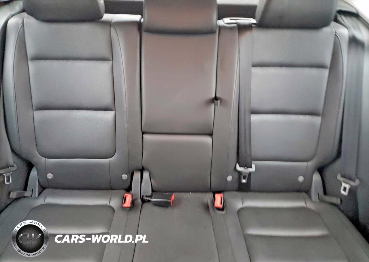 2017 Volkswagen Tiguan S VIN:WVGAV7AX9HK027431 - 10