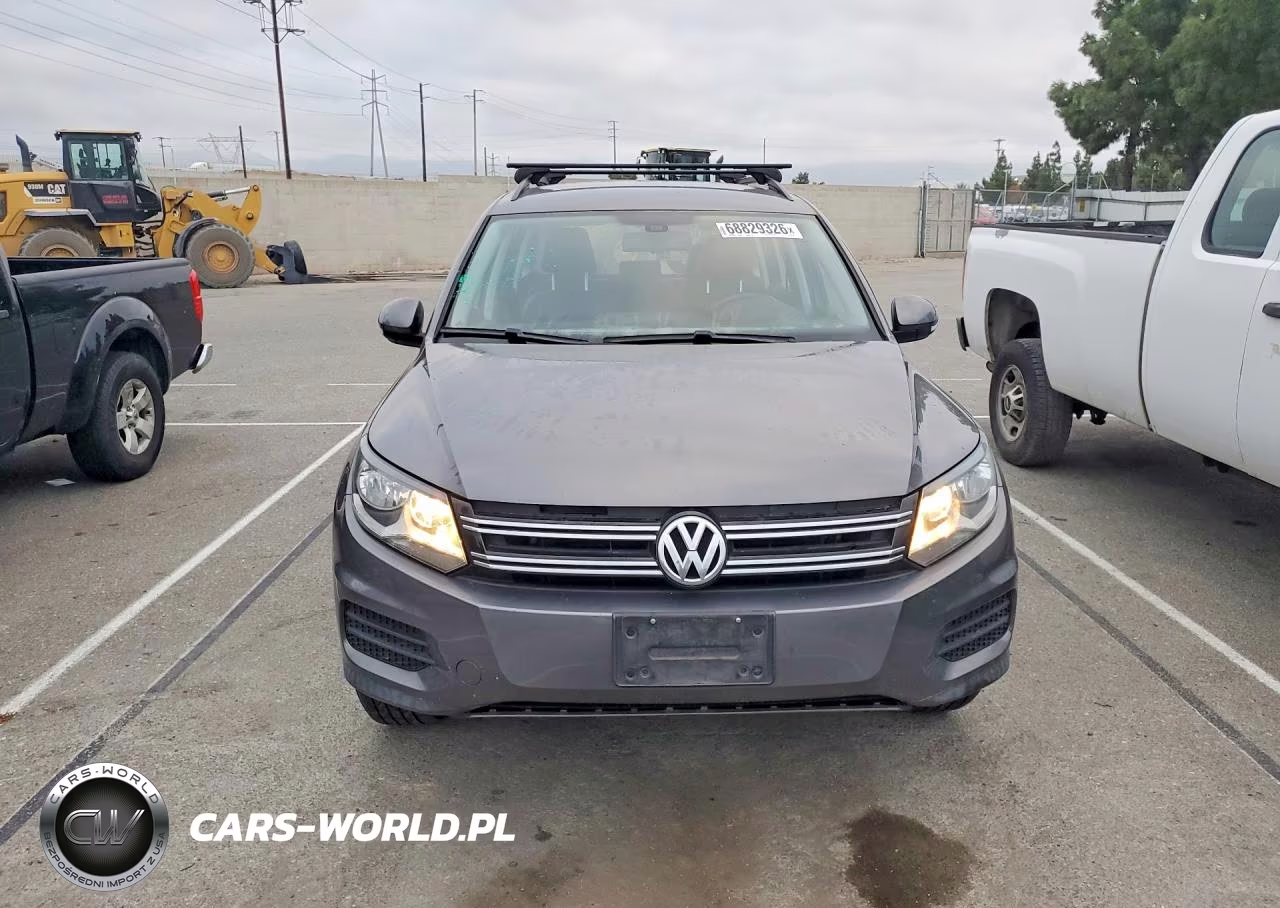 2017 Volkswagen Tiguan S VIN:WVGAV7AX9HK027431 - 5