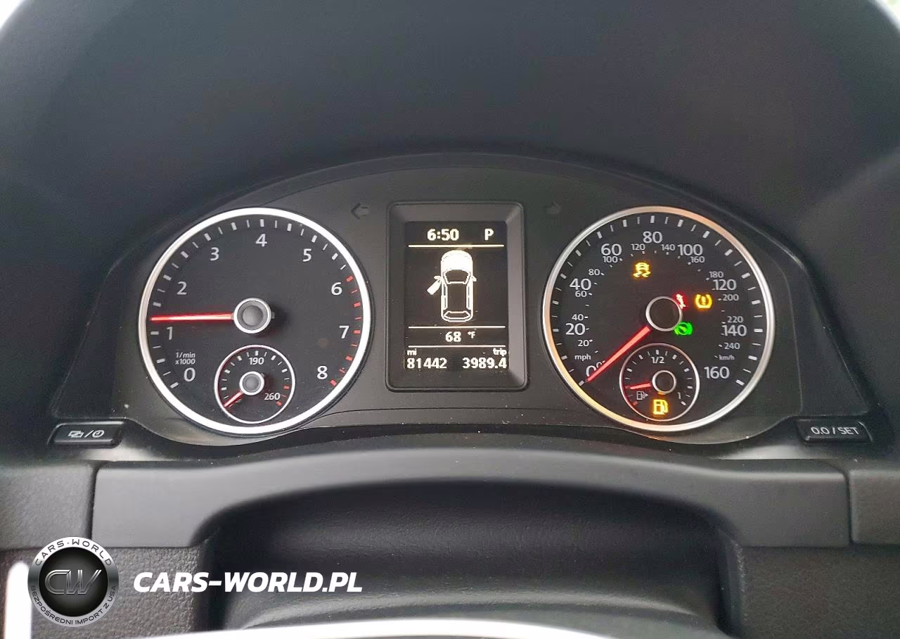 2017 Volkswagen Tiguan S VIN:WVGAV7AX9HK027431 - 9