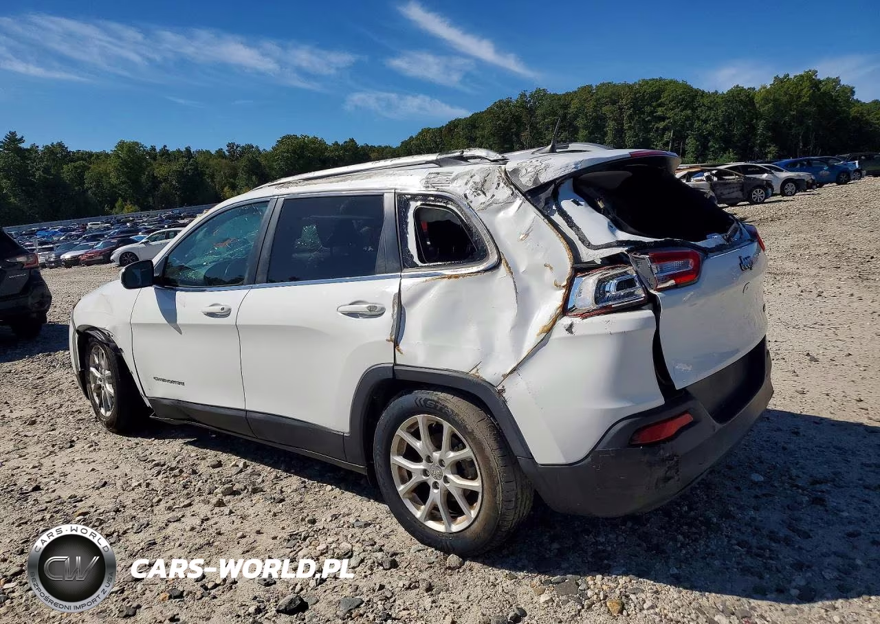 2017 Jeep Cherokee Latitude VIN:1C4PJLCB4HW574166 - 2