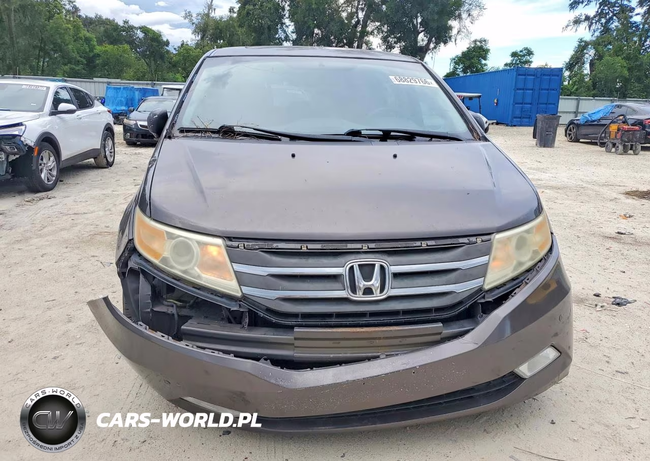 2011 Honda Odyssey Touring VIN:5FNRL5H96BB018084 - 5