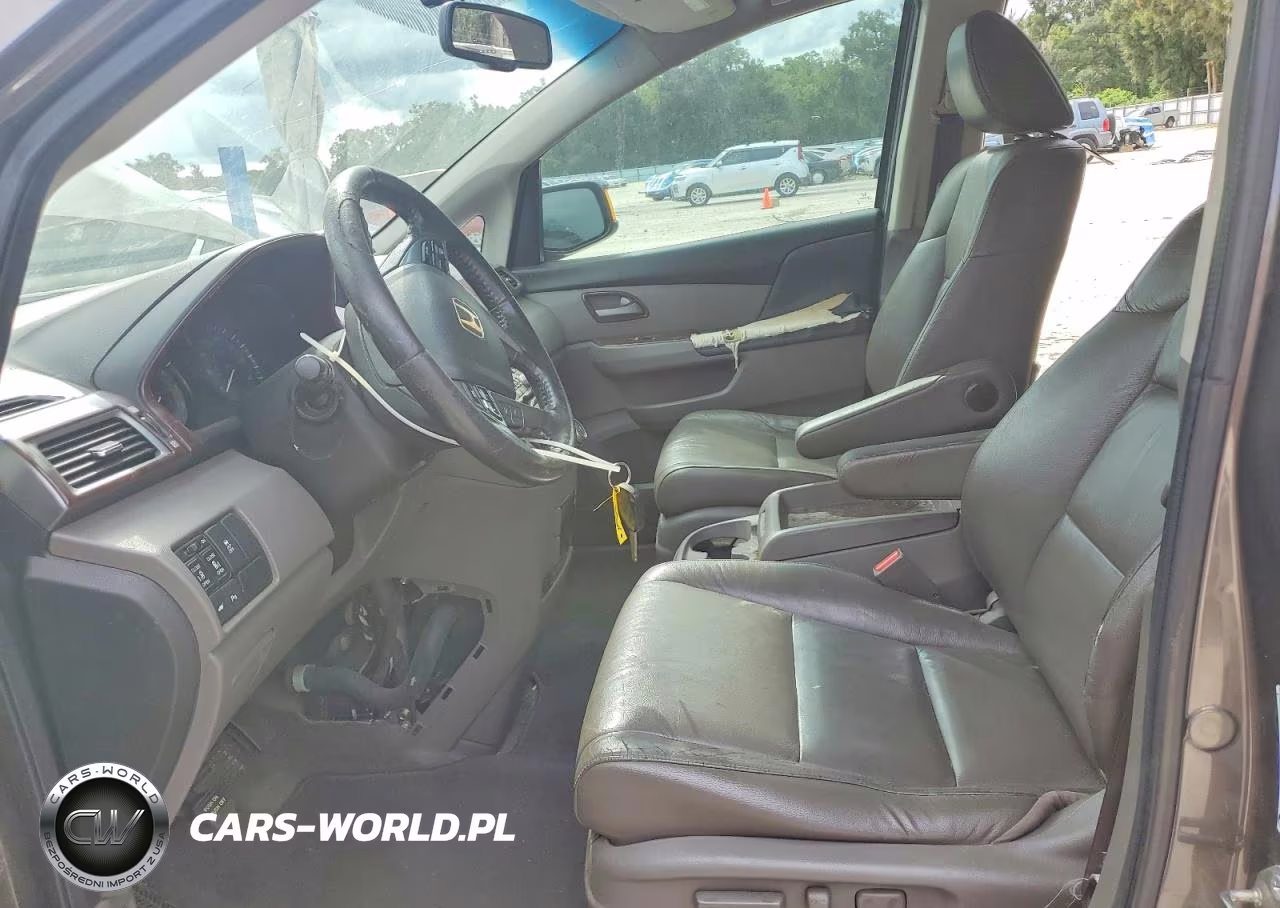 2011 Honda Odyssey Touring VIN:5FNRL5H96BB018084 - 7