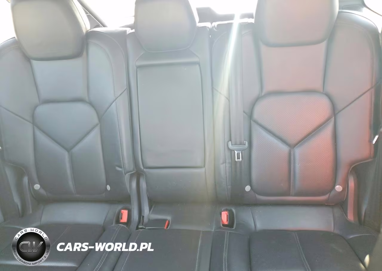 2014 Porsche Cayenne Gts VIN:WP1AD2A28ELA74694 - 10