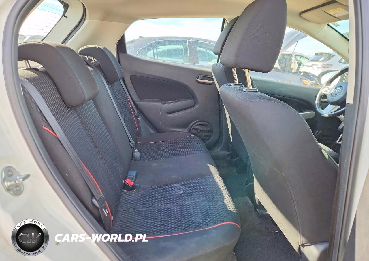 2011 Mazda Mazda2 VIN:JM1DE1HY0B0127126 - 10
