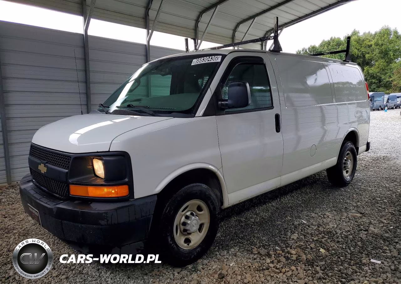 2017 Chevrolet Express G2500 VIN:1GCWGAFF9H1351258 - 1
