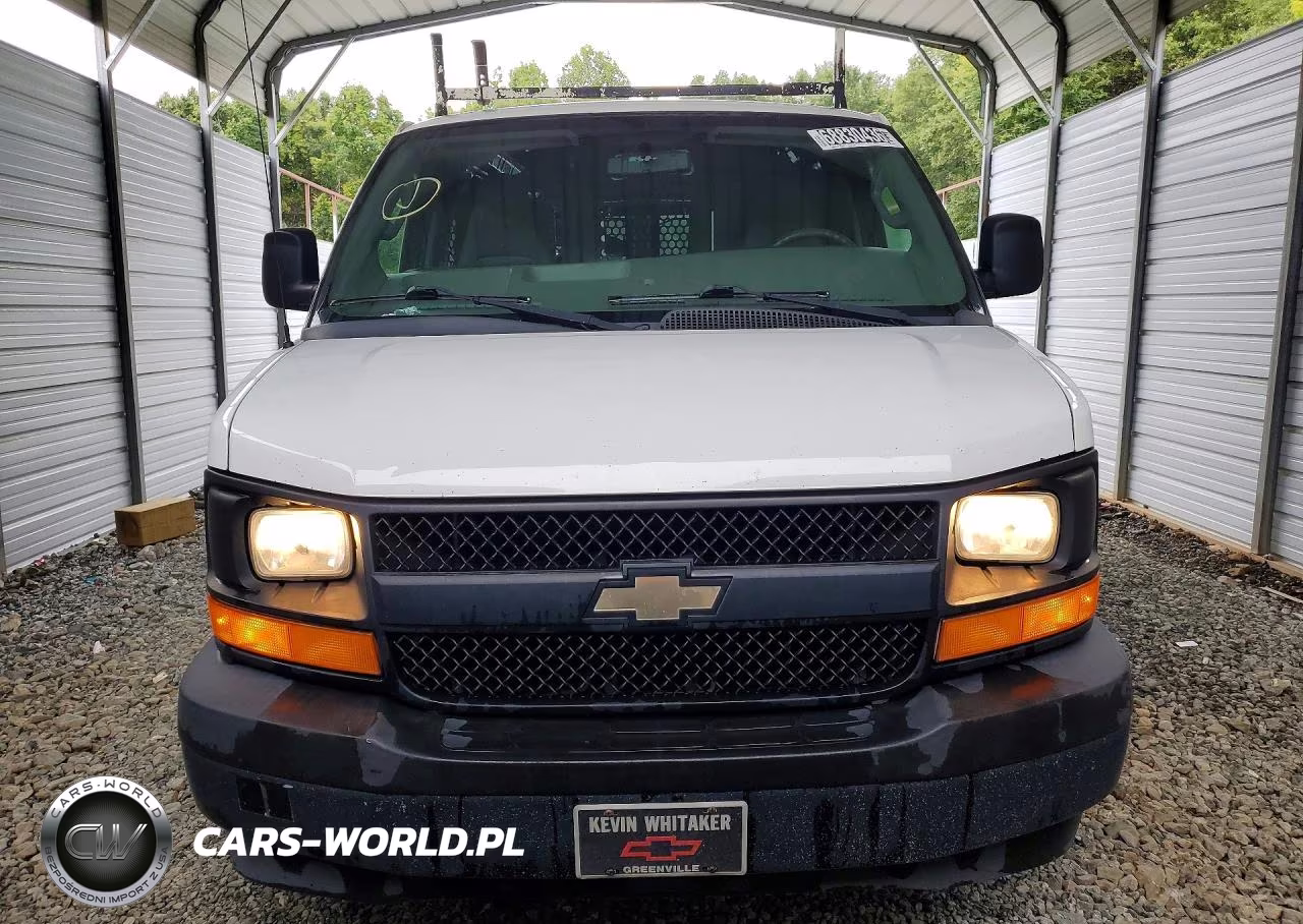 2017 Chevrolet Express G2500 VIN:1GCWGAFF9H1351258 - 5