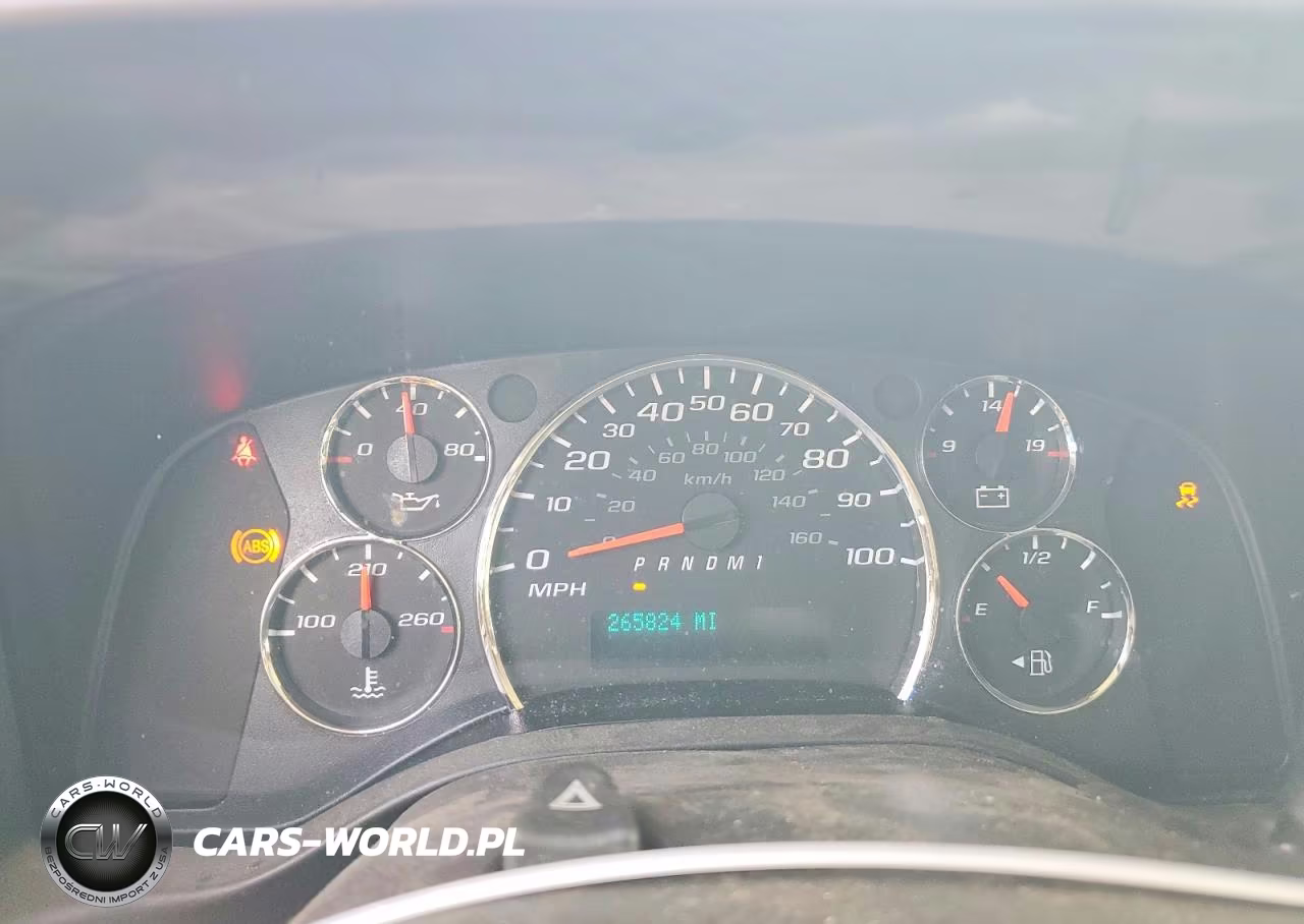2017 Chevrolet Express G2500 VIN:1GCWGAFF9H1351258 - 9