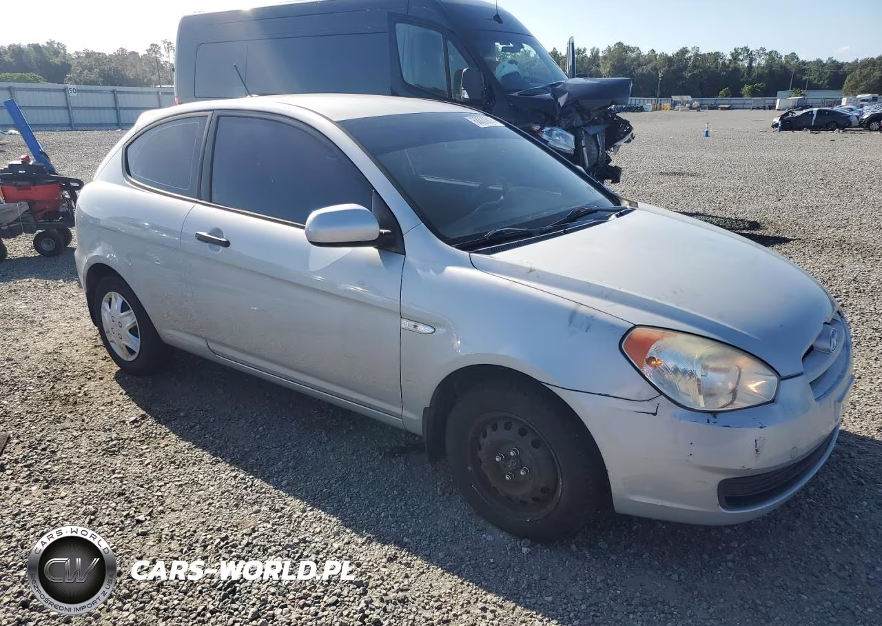 2010 Hyundai Accent Gs VIN:KMHCM3AC4AU164059 - 4