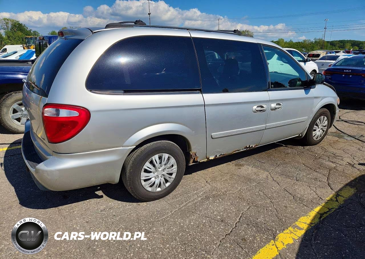 2006 Chrysler Town & Country Lx VIN:2A4GP44R36R666188 - 3