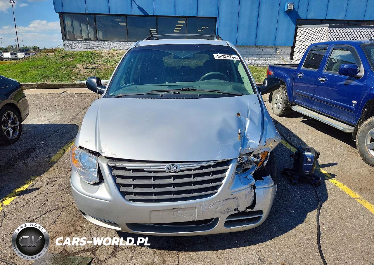 2006 Chrysler Town & Country Lx VIN:2A4GP44R36R666188 - 5