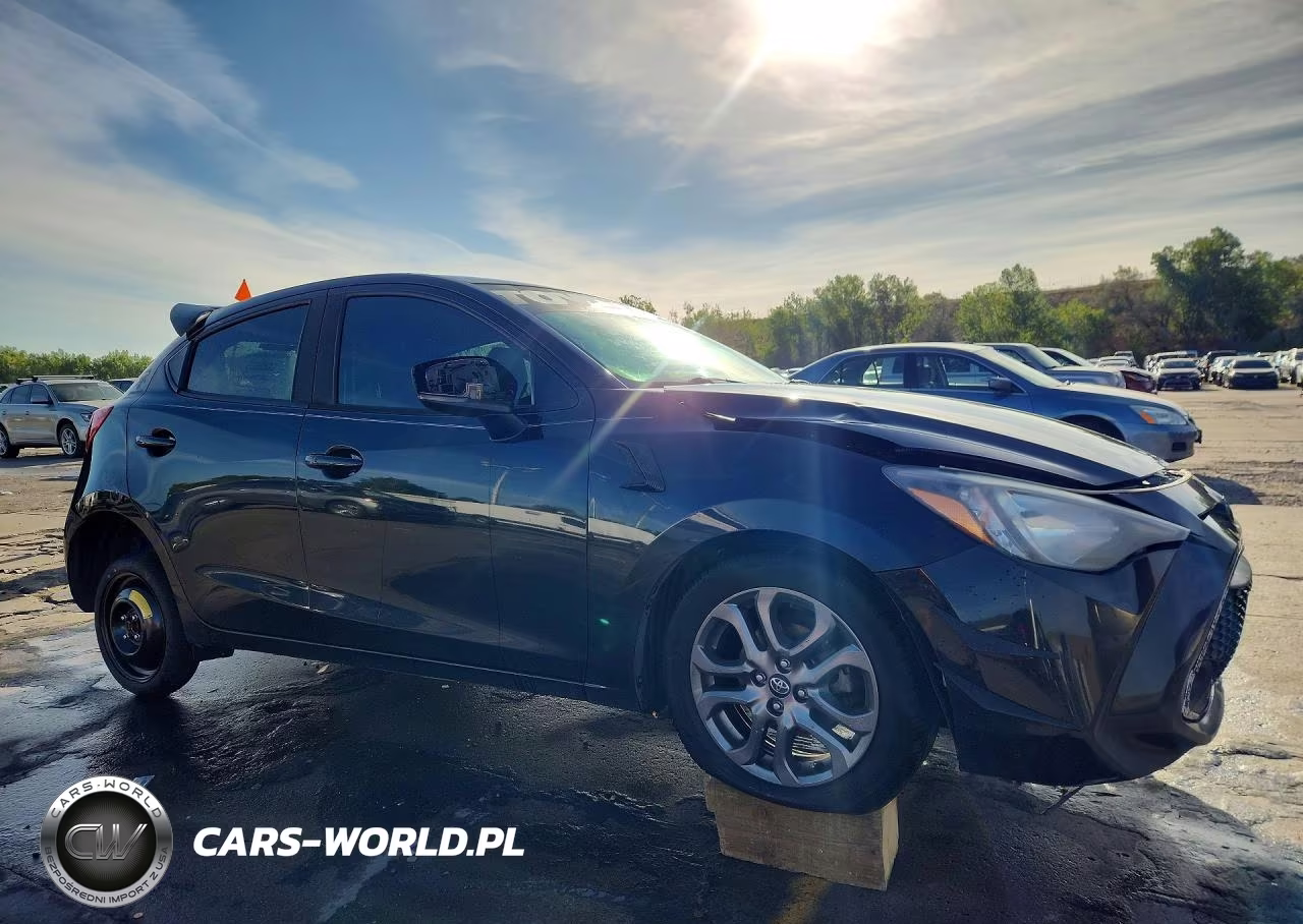 2020 Toyota Yaris Hatchback Le VIN:3MYDLBJV4LY703286 - 4