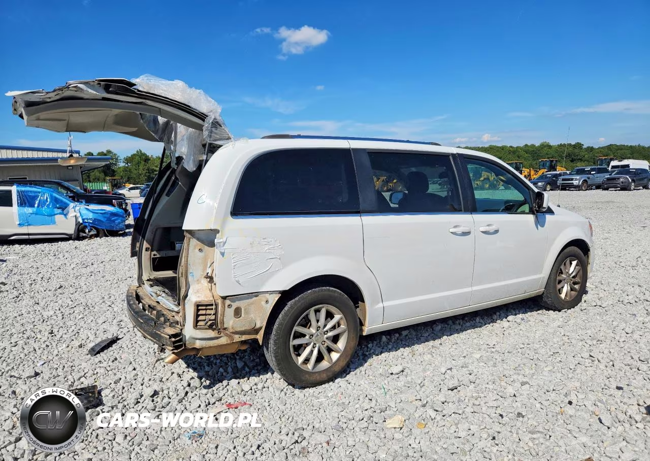 2018 Dodge Grand Caravan Sxt VIN:2C4RDGCG1JR267040 - 3