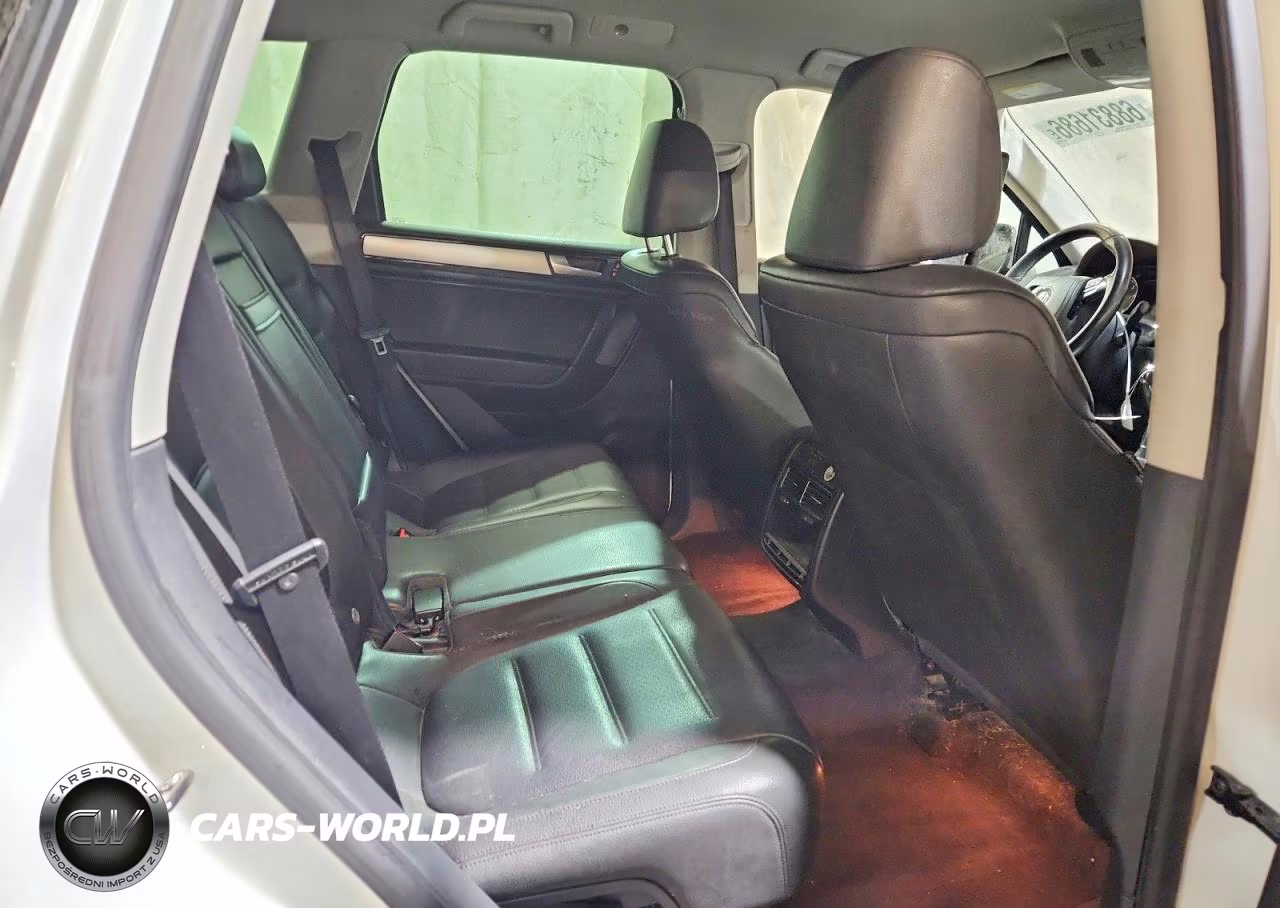 2014 Volkswagen Touareg V6 VIN:WVGEF9BP3ED002601 - 11