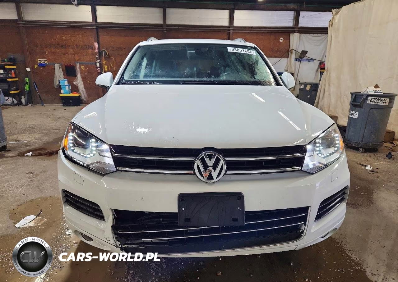 2014 Volkswagen Touareg V6 VIN:WVGEF9BP3ED002601 - 5