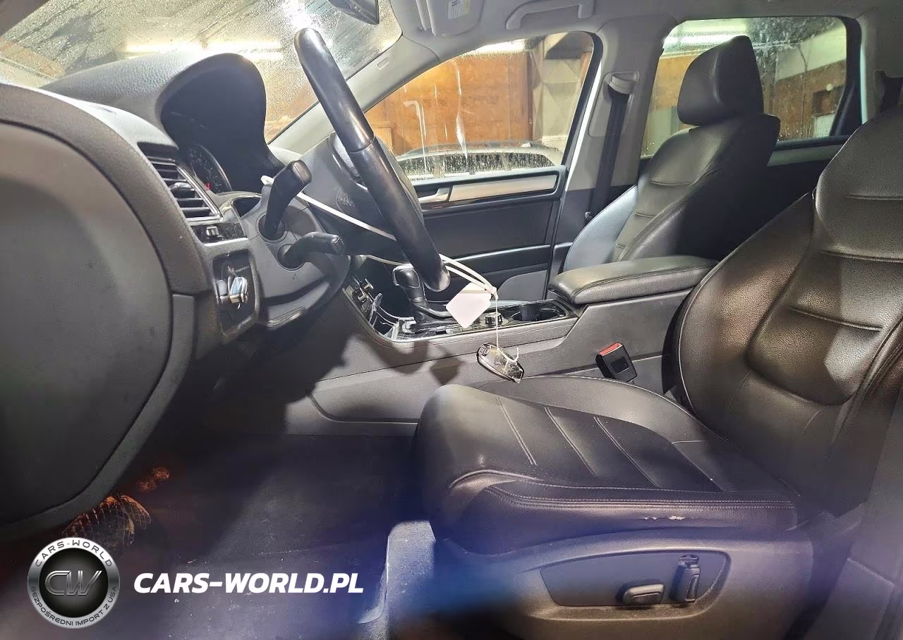 2014 Volkswagen Touareg V6 VIN:WVGEF9BP3ED002601 - 7