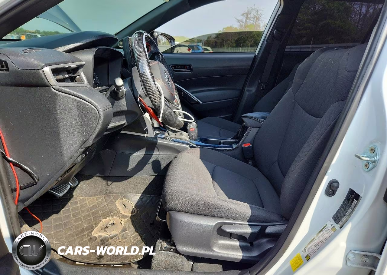2024 Toyota Corolla Cross Le VIN:7MUBAABG1RV092953 - 7
