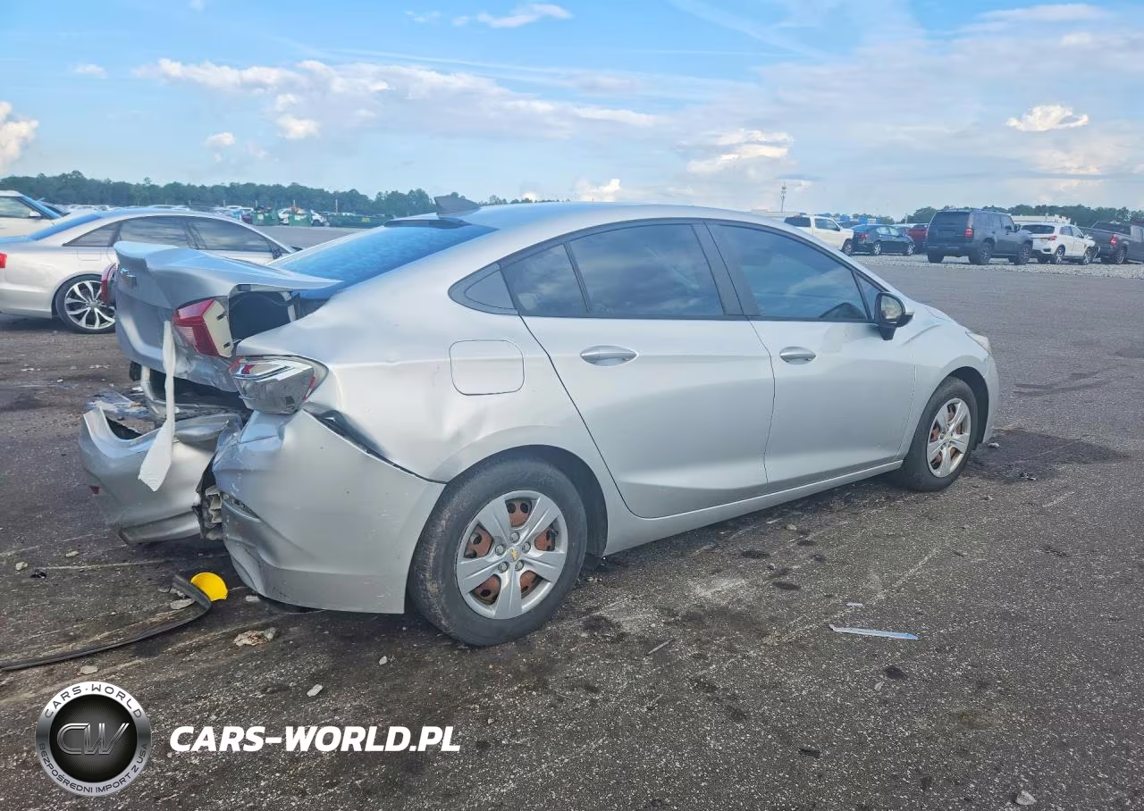 2017 Chevrolet Cruze Ls VIN:1G1BC5SM8H7168669 - 3