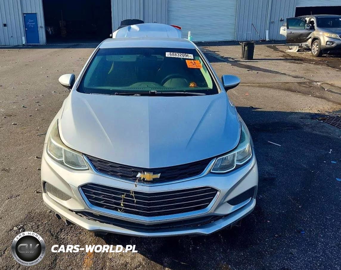 2017 Chevrolet Cruze Ls VIN:1G1BC5SM8H7168669 - 5