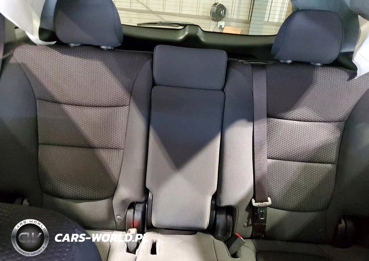 2011 Kia Sorento Lx VIN:5XYKT3A16BG186875 - 10