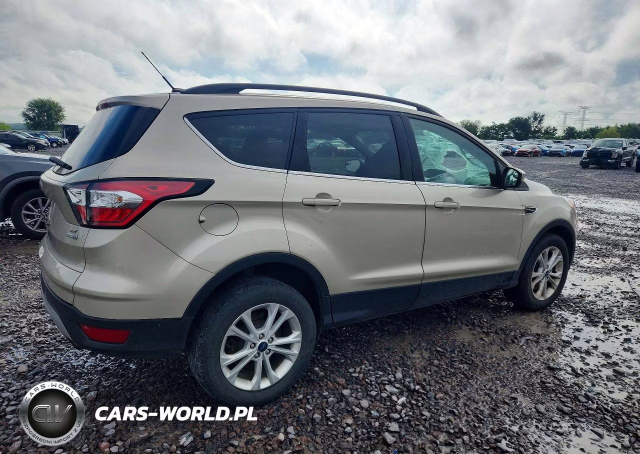 2018 Ford Escape Se VIN:1FMCU9GD2JUC46147 - 3