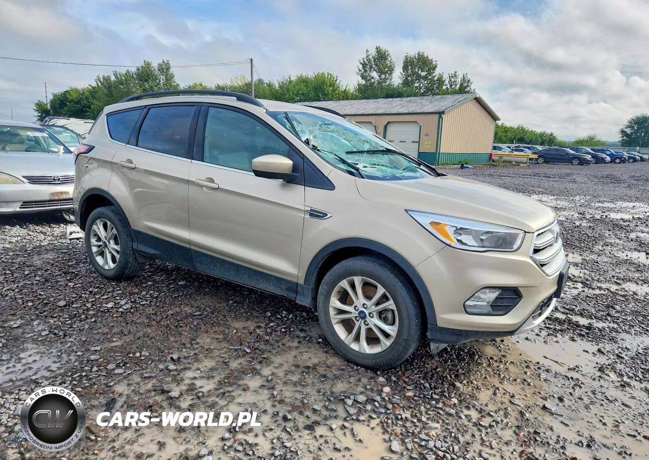 2018 Ford Escape Se VIN:1FMCU9GD2JUC46147 - 4
