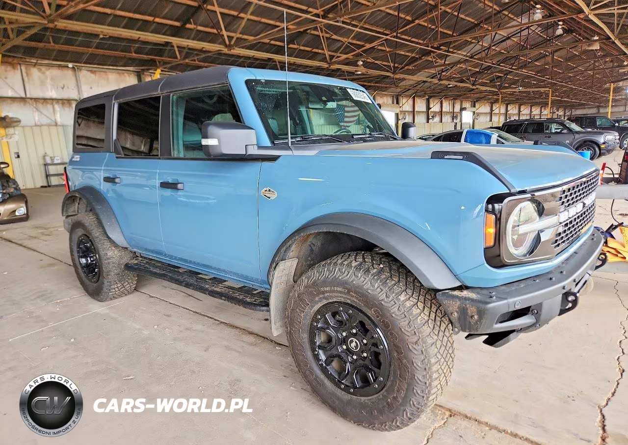 2023 Ford Bronco Base VIN:1FMEE5DP9PLB72866 - 4