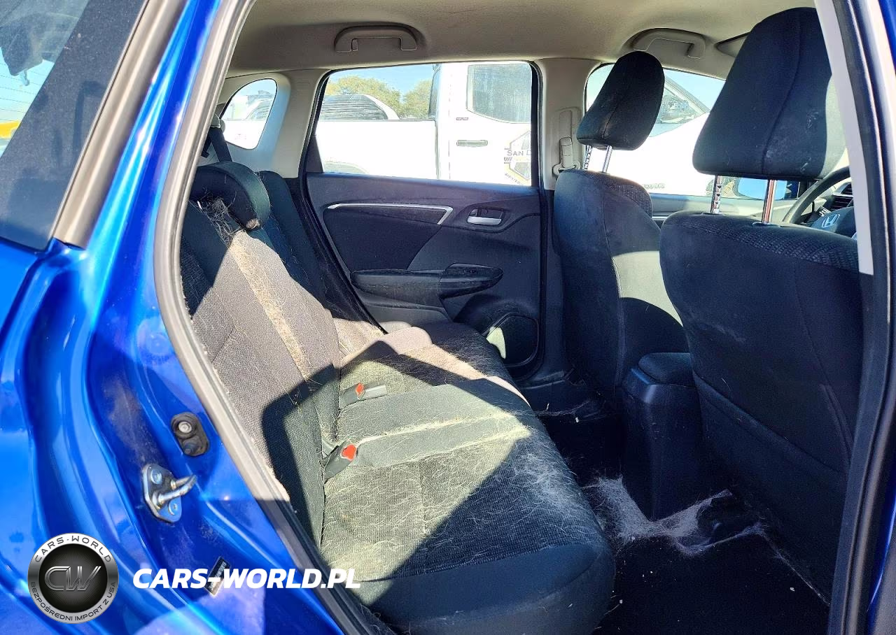 2017 Honda Fit Lx VIN:3HGGK5G5XHM700819 - 10