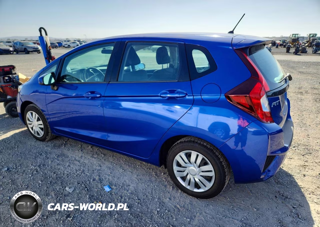 2017 Honda Fit Lx VIN:3HGGK5G5XHM700819 - 2