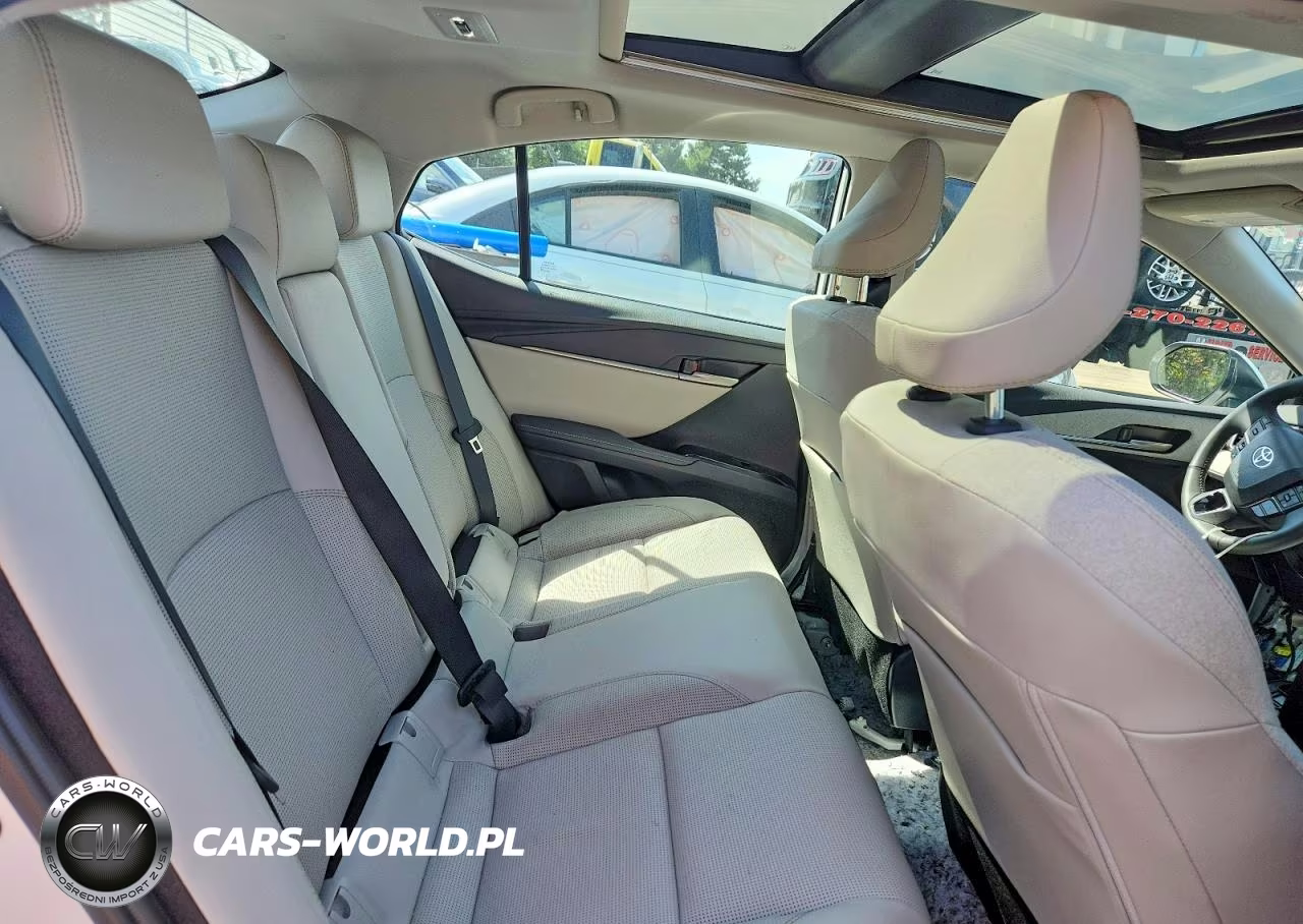 2026 Toyota Camry Xle VIN:4T1DAACKXTU209644 - 10