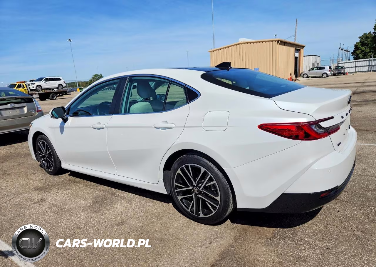 2026 Toyota Camry Xle VIN:4T1DAACKXTU209644 - 2