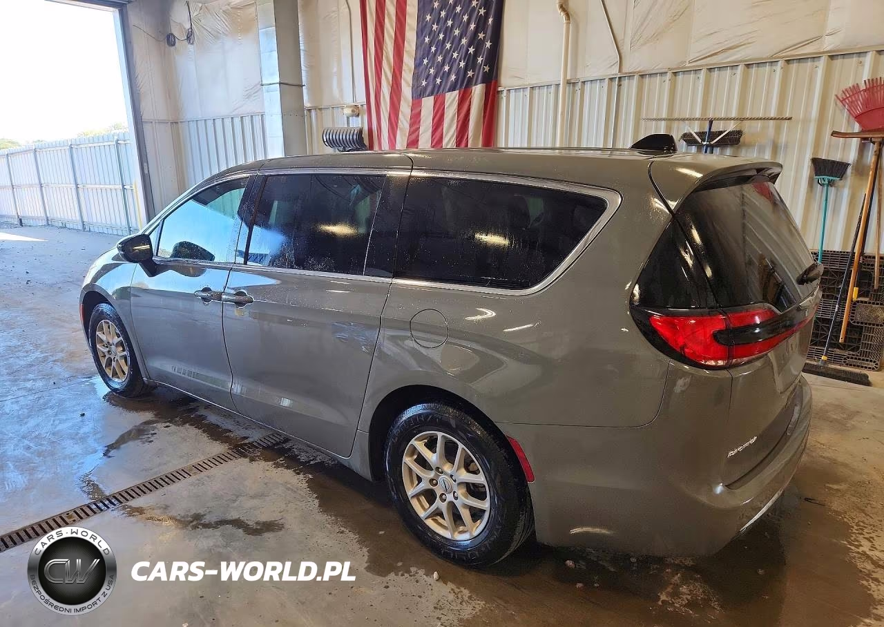 2025 Chrysler Pacifica Select VIN:2C4RC1BG2SR540957 - 2