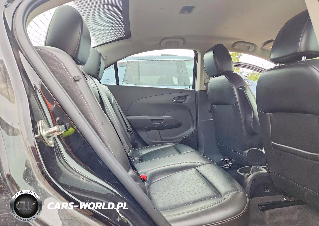 2016 Chevrolet Sonic Ltz VIN:1G1JE5SB6G4159229 - 10