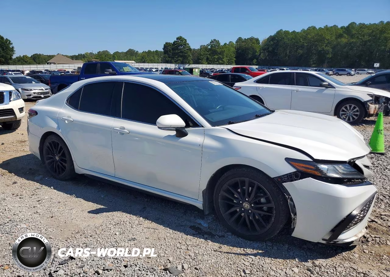 2021 Toyota Camry Xse VIN:4T1K61AK6MU579602 - 4