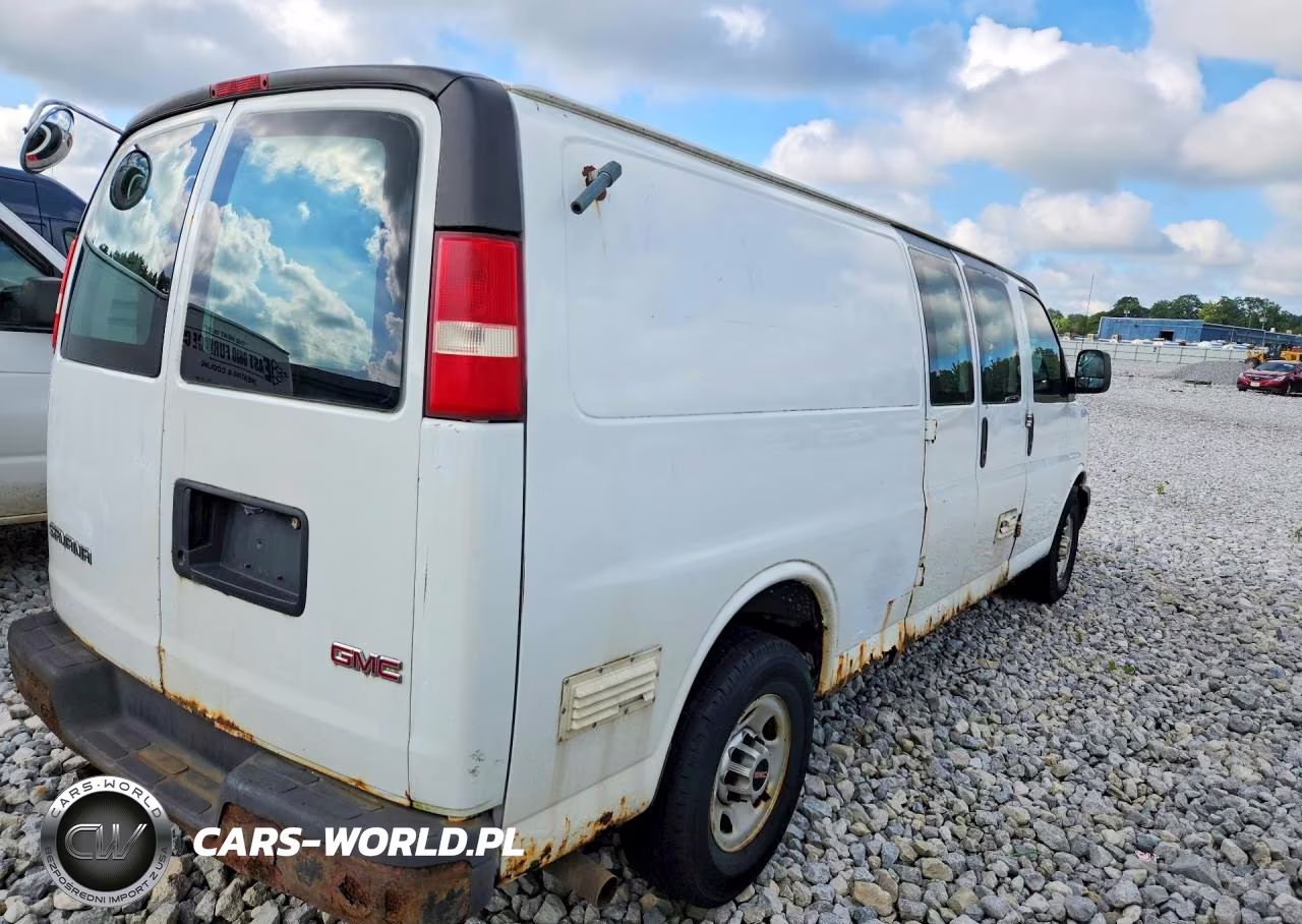 2010 GMC Savana G3500 VIN:1GT2GUBG7A1151192 - 3