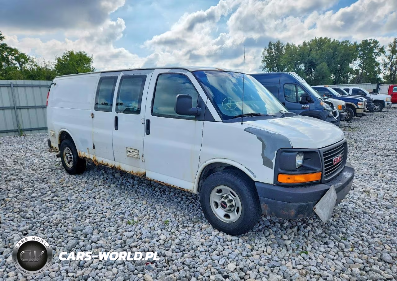 2010 GMC Savana G3500 VIN:1GT2GUBG7A1151192 - 4