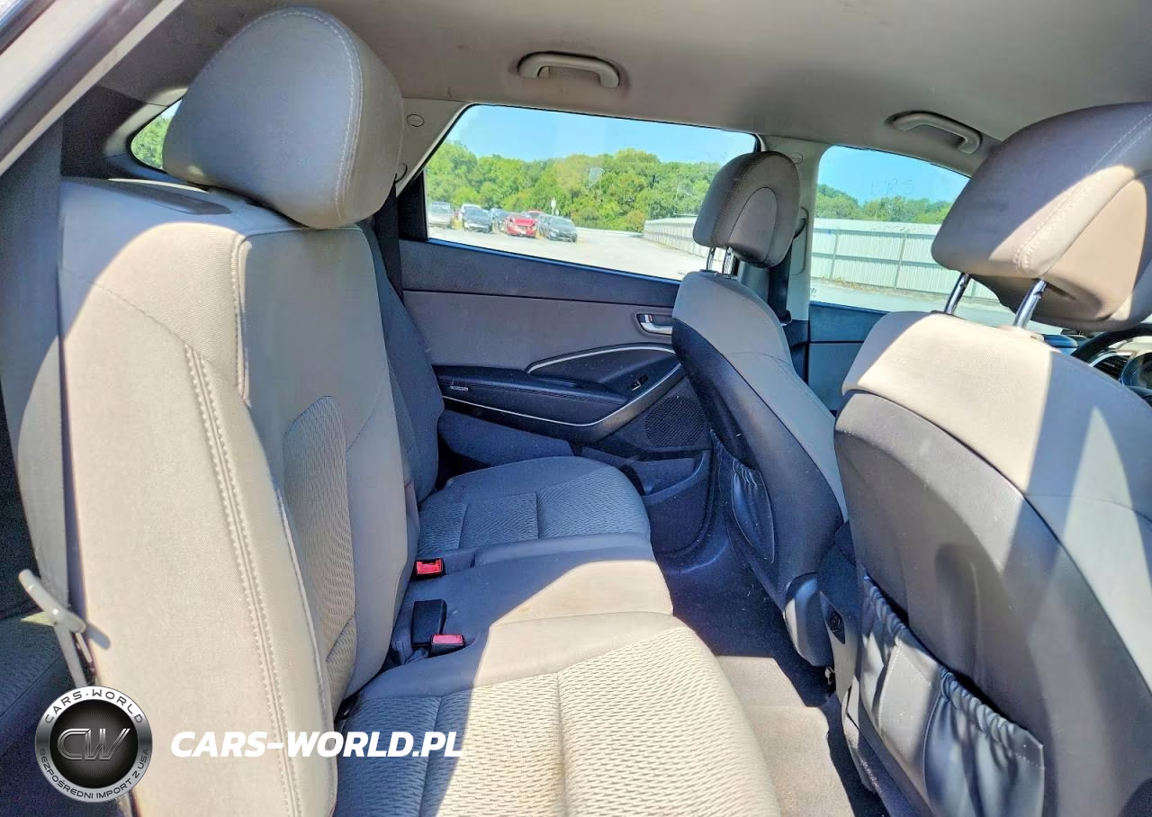 2018 Hyundai Santa Fe Se VIN:KM8SM4HF4JU275096 - 11